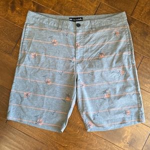 Travis Mathew shorts Waist-38